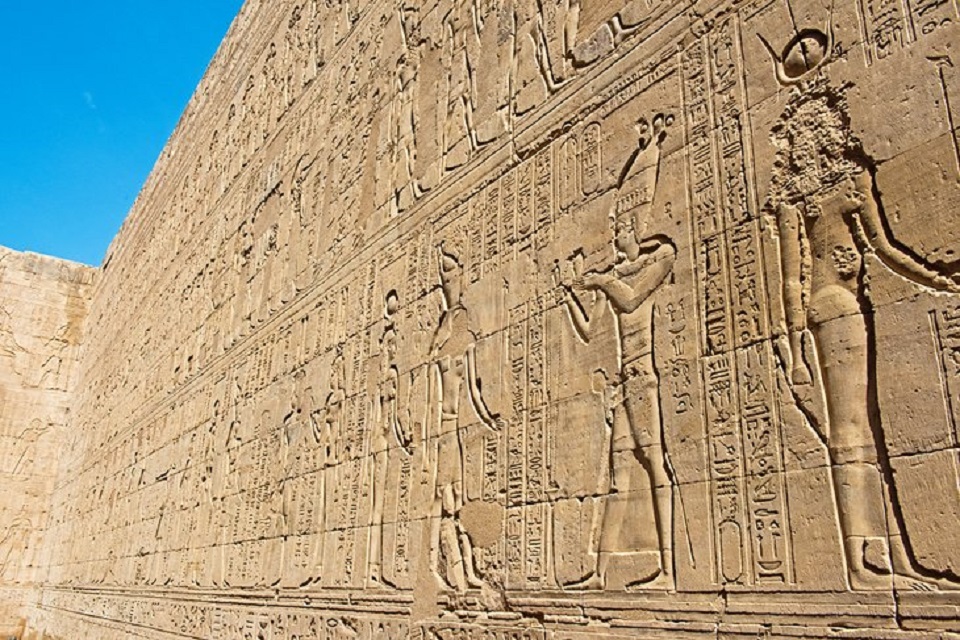 edfu temple 